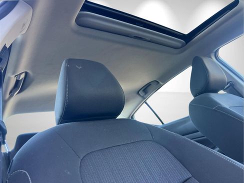 Used 2023 Nissan Altima 2.5 SV w/ SV Premium Package image 16