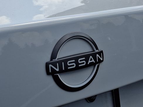 Used 2025 Nissan Sentra S FWD image 30