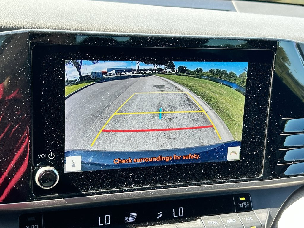 Used 2026 Toyota Camry SE FWD image 24