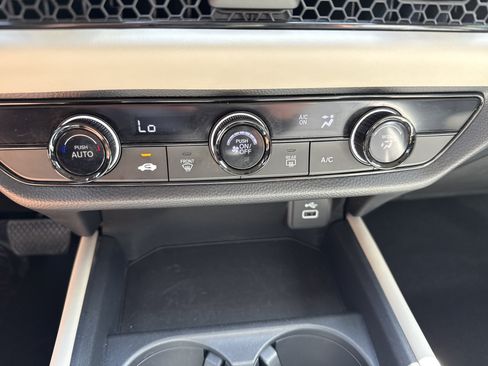 Used 2023 Honda HR-V LX image 25