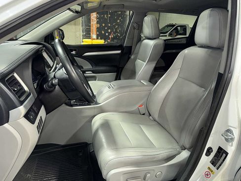 Used 2017 Toyota Highlander XLE w/ Protection Package #3 image 15