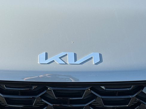 Certified 2025 Kia Sorento S image 48