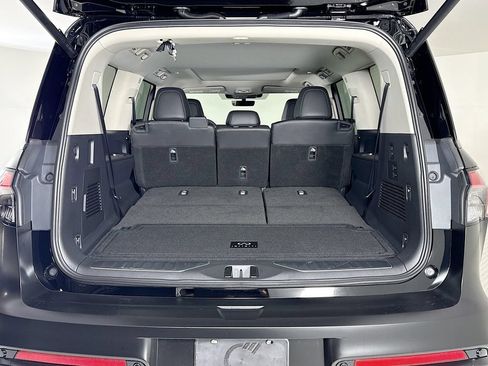 Used 2026 INFINITI QX80 Luxe w/ Cargo Package RWD image 24