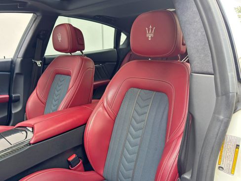 Used 2019 Maserati Quattroporte S GranLusso RWD image 37