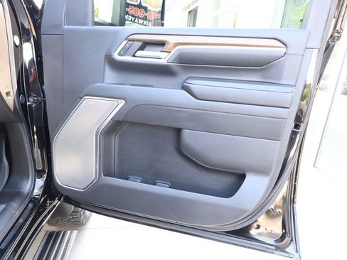 Used 2024 Chevrolet Silverado 2500 High Country w/ High Country Premium Package AWD/4WD image 45