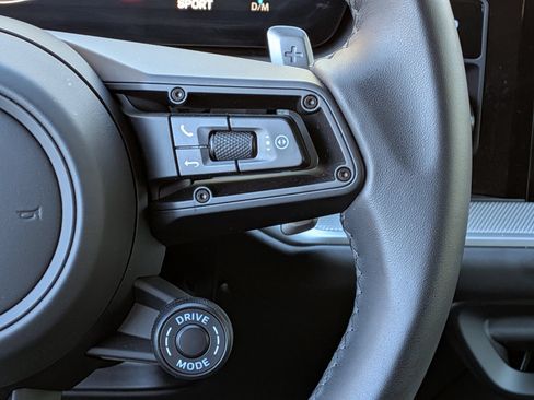 Certified 2025 Porsche Cayenne S AWD/4WD image 21