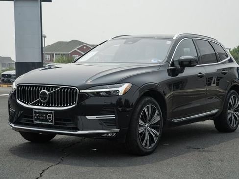 Certified 2023 Volvo XC60 B5 Plus w/ Climate Package AWD/4WD image 3