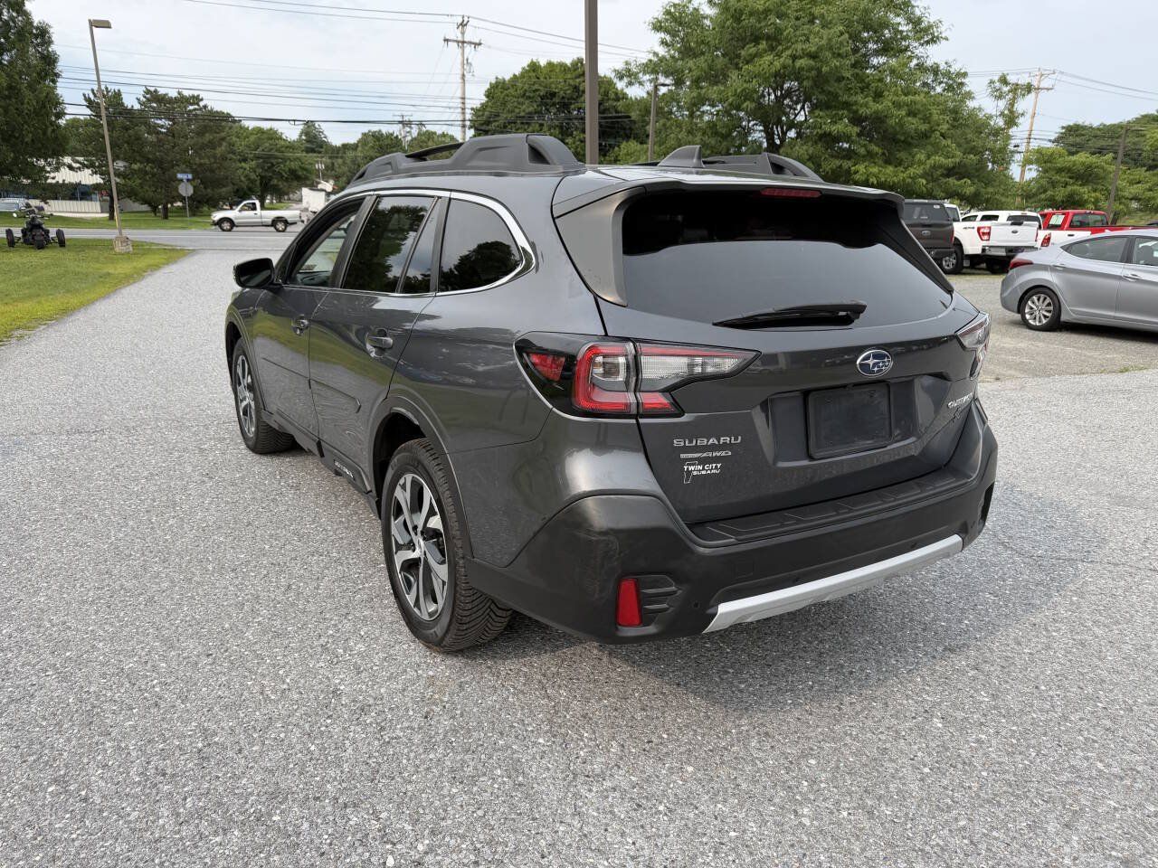 Used 2021 Subaru Outback Limited AWD/4WD image 3