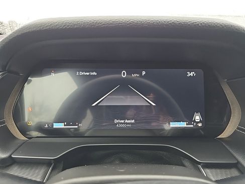 Used 2024 Jeep Grand Cherokee L Laredo image 25