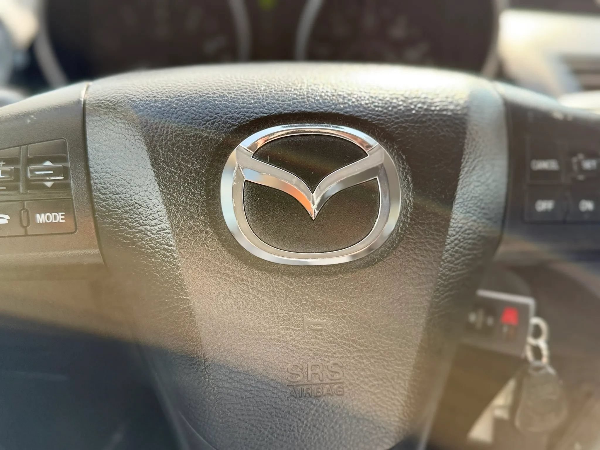 Used 2010 MAZDA MAZDA3 i Touring FWD image 16