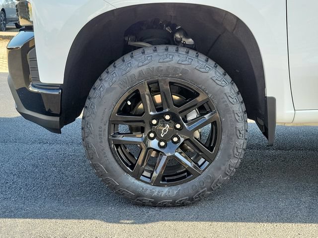 Certified 2021 Chevrolet Silverado 1500 Custom Trail Boss w/ Safety Confidence Package AWD/4WD image 8