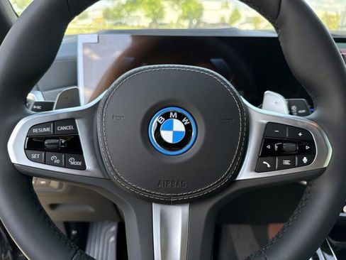 New 2026 BMW X5 xDrive50e w/ M Sport Package AWD/4WD image 34
