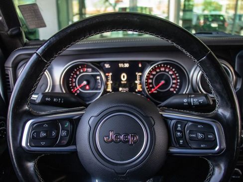 Used 2020 Jeep Gladiator Rubicon AWD/4WD image 14