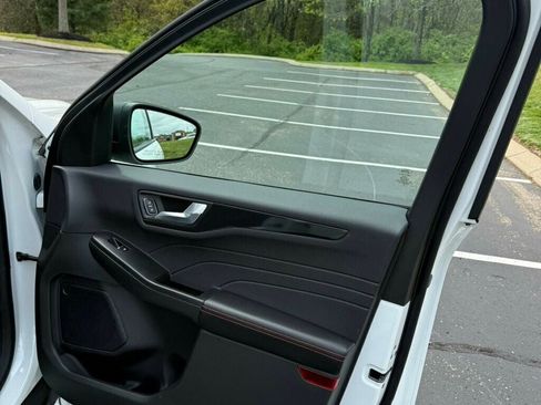 Used 2024 Ford Escape ST-Line w/ Tech Pack #1 image 30