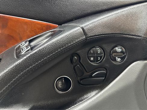 Used 2004 Mercedes-Benz SL 500 w/ AMG Sport Pkg image 34