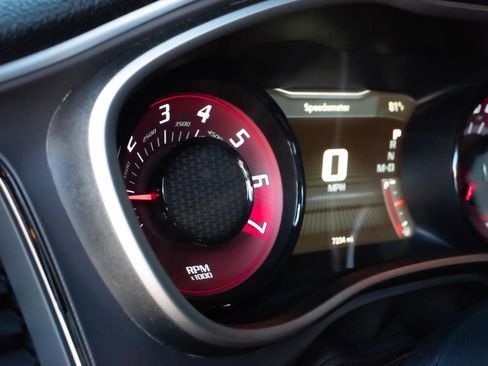 Used 2019 Dodge Challenger SRT Hellcat Redeye image 13