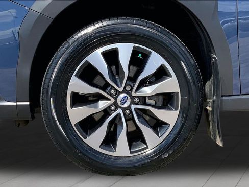 Used 2025 Subaru Outback Touring AWD/4WD image 33