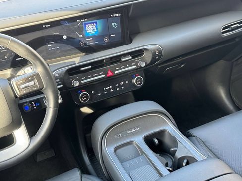 Used 2026 Hyundai Palisade SEL FWD image 17