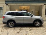 Used 2021 Honda Pilot EX image 2