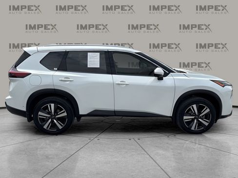 Used 2024 Nissan Rogue SL w/ SL Premium Package AWD/4WD image 6