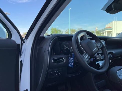 New 2026 Hyundai Palisade SEL image 9