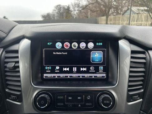 Used 2016 Chevrolet Suburban LTZ image 14