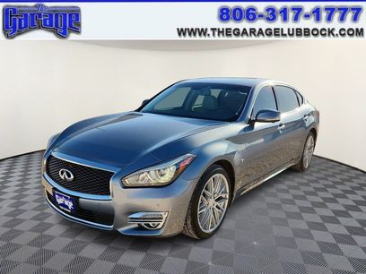 Used 2017 INFINITI Q70 L 3.7 w/ Deluxe Touring Package
