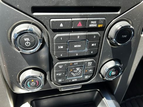 Used 2014 Ford F150 FX4 w/ Equipment Group 402A Luxury AWD/4WD image 37