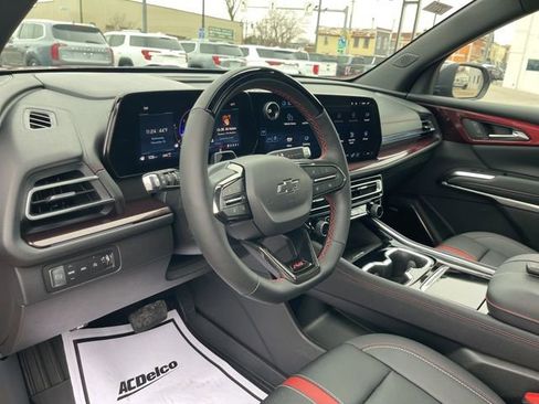 Certified 2025 Chevrolet Traverse RS w/ LPO, Floor Liner Package image 16