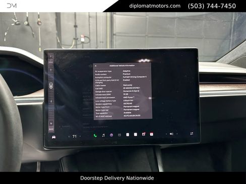 Used 2024 Tesla Model X image 32