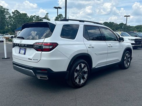 Used 2026 Honda Pilot Elite image 7