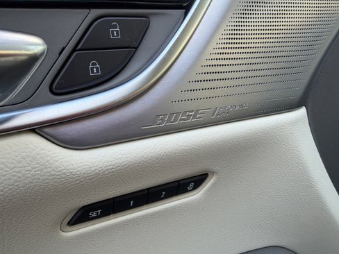 Used 2025 Cadillac XT6 Premium Luxury w/ LPO, Floor Liner Package image 30