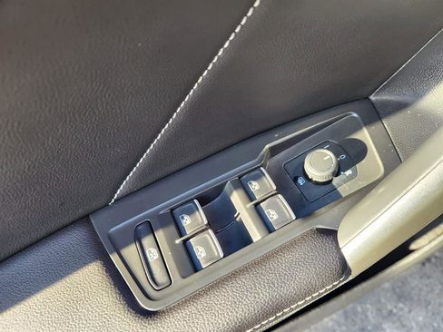 Certified 2024 Volkswagen Tiguan SE R-Line w/ MDO Package, Two-Row image 29