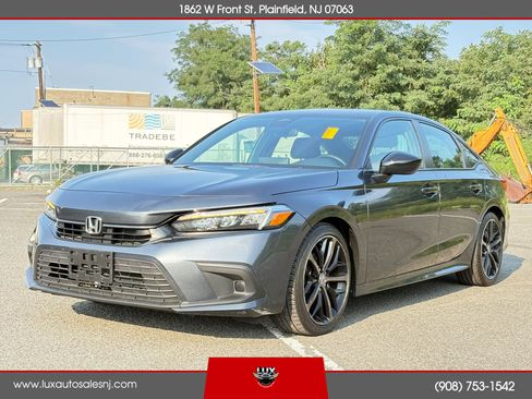 Used 2024 Honda Civic Sport image 2