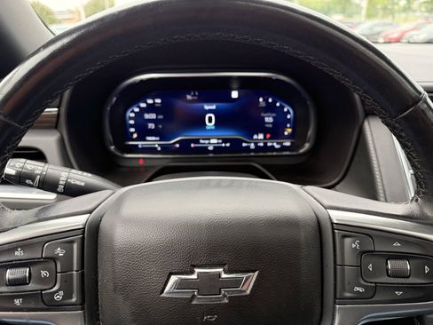 Used 2022 Chevrolet Tahoe Z71 w/ Luxury Package AWD/4WD image 8