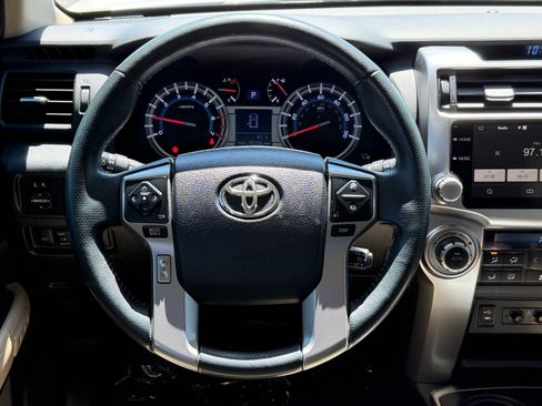 Used 2015 Toyota 4Runner Limited AWD/4WD image 13