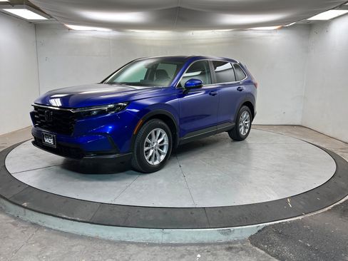 Used 2023 Honda CR-V EX image 1