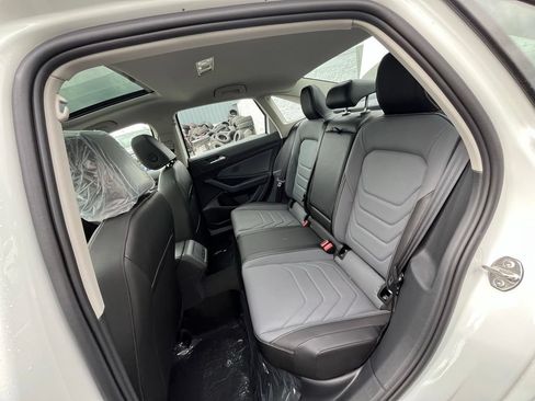 New 2026 Volkswagen Jetta SEL FWD image 22