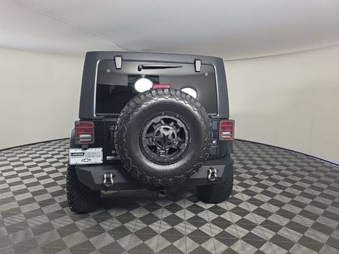Used 2018 Jeep Wrangler Unlimited Sport S AWD/4WD image 4