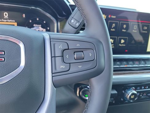 New 2025 GMC Sierra 1500 SLE w/ Preferred Package image 15