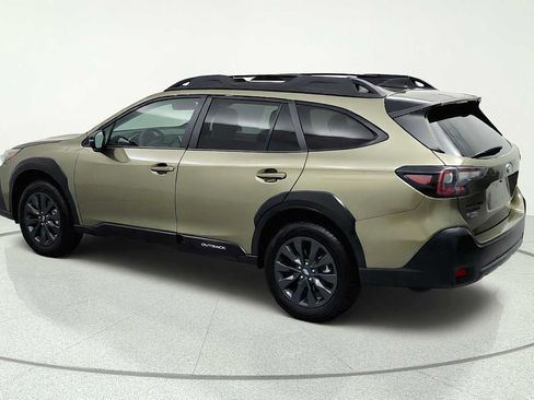 Certified 2025 Subaru Outback Onyx Edition AWD/4WD image 6