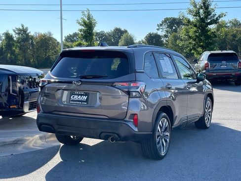 Used 2025 Subaru Forester Touring AWD/4WD image 7