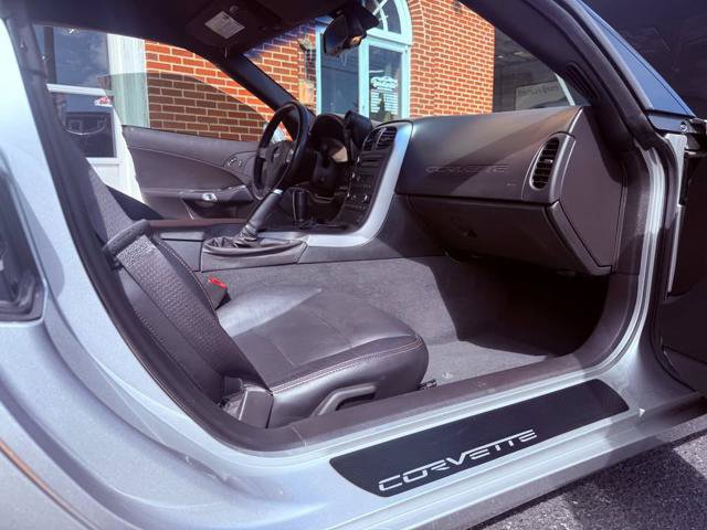 Used 2006 Chevrolet Corvette Z06 w/ Preferred Equipment Group RWD image 9