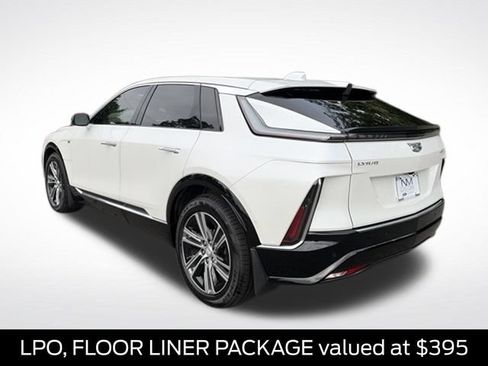 Used 2024 Cadillac Lyriq Luxury w/ LPO, Floor Liner Package AWD/4WD image 6