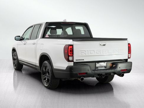 Used 2024 Honda Ridgeline Black Edition image 3