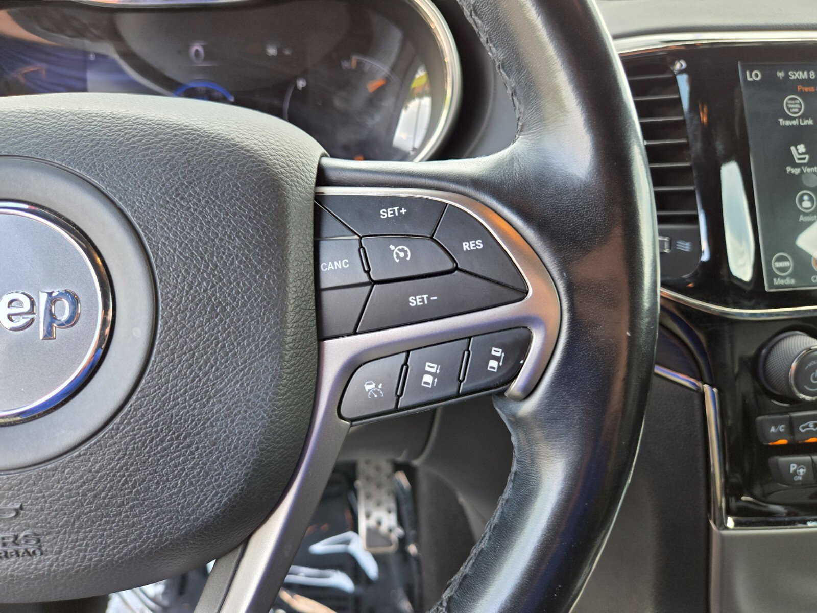 Used 2020 Jeep Grand Cherokee High Altitude AWD/4WD image 30