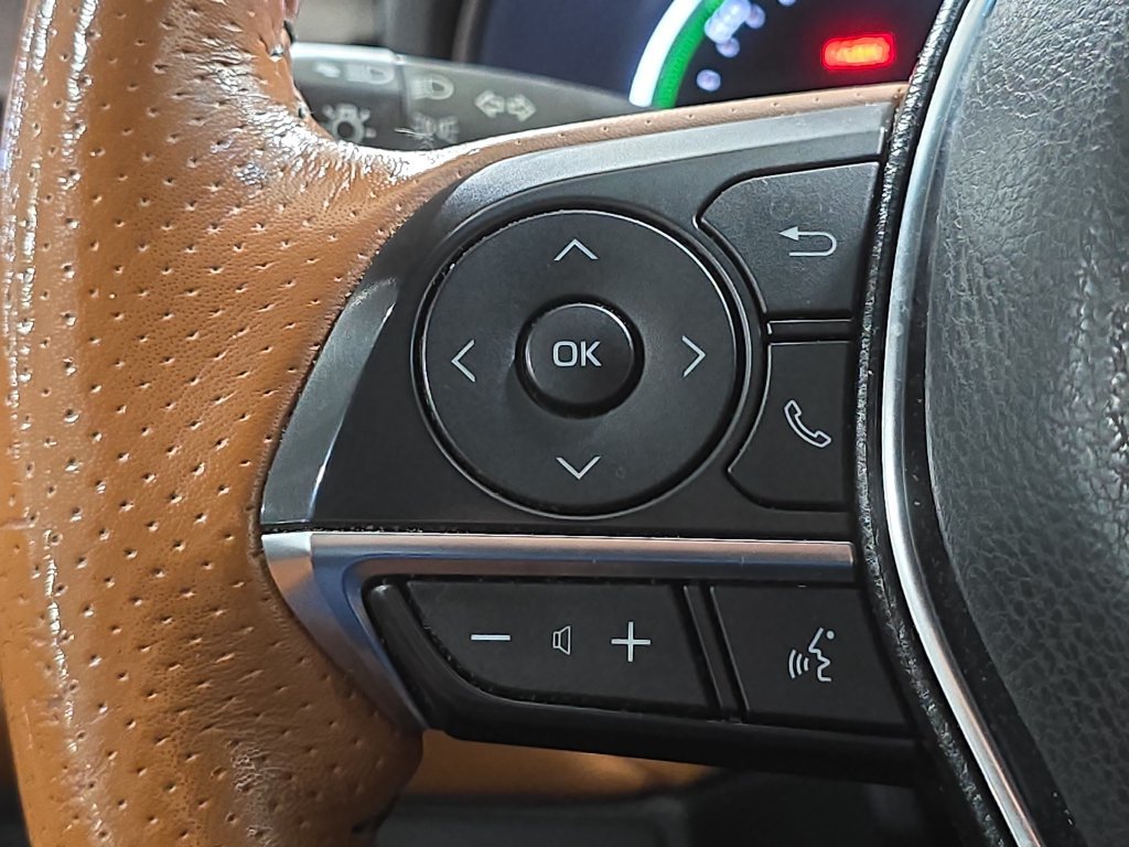 Used 2020 Toyota Avalon Limited w/ Advanced Safety Package FWD image 12