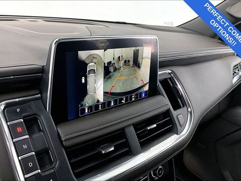 Used 2024 Chevrolet Suburban Z71 w/ Luxury Package image 31