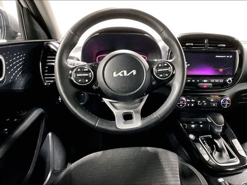 Used 2025 Kia Soul EX FWD image 6