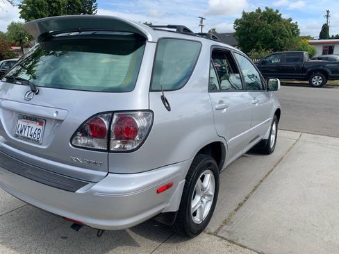 Used 2002 Lexus RX 300 FWD image 6